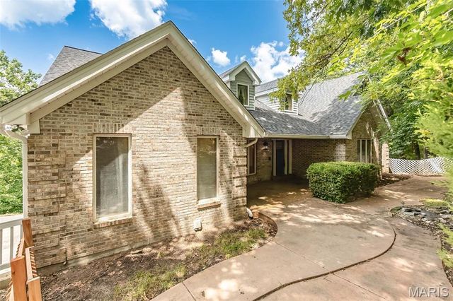 1423 Wills Hollow Road, Wildwood, MO 63038