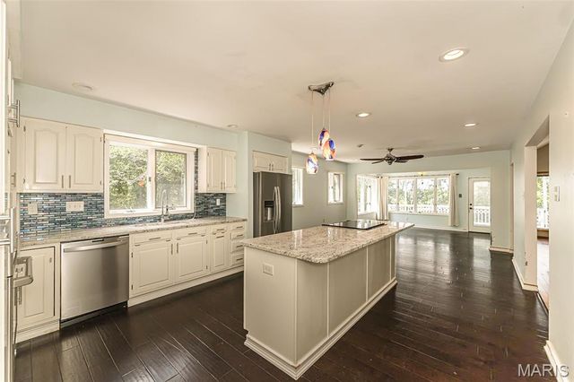1423 Wills Hollow Road, Wildwood, MO 63038