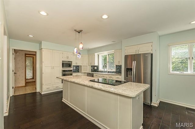 1423 Wills Hollow Road, Wildwood, MO 63038