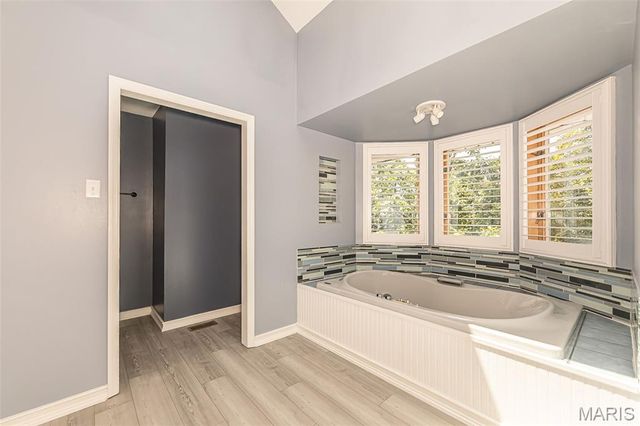 1423 Wills Hollow Road, Wildwood, MO 63038