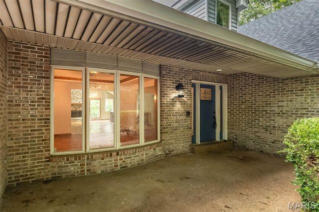 1423 Wills Hollow Road, Wildwood, MO 63038
