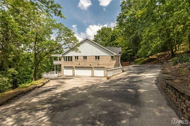1423 Wills Hollow Road, Wildwood, MO 63038