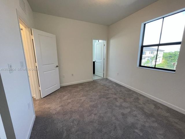 10144 SW 228th Ter, Miami, FL 33190