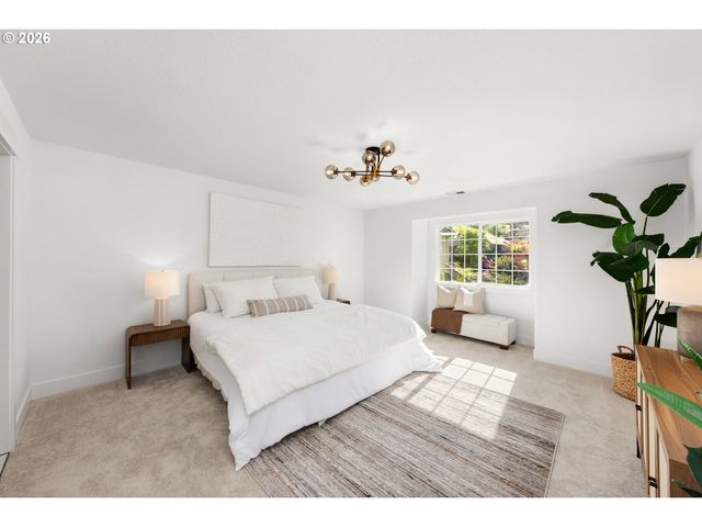 12035 Se EISERT Cir, Happy Valley, OR 97086