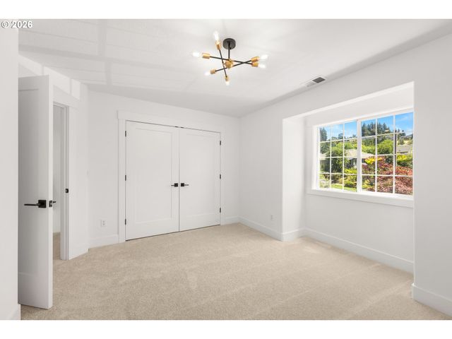 12035 Se EISERT Cir, Happy Valley, OR 97086