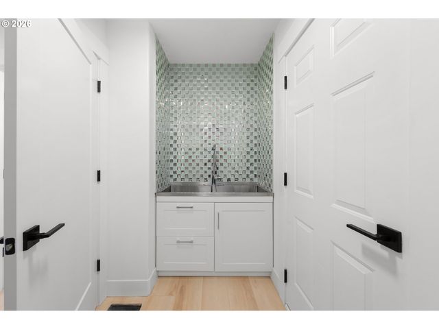 12035 Se EISERT Cir, Happy Valley, OR 97086