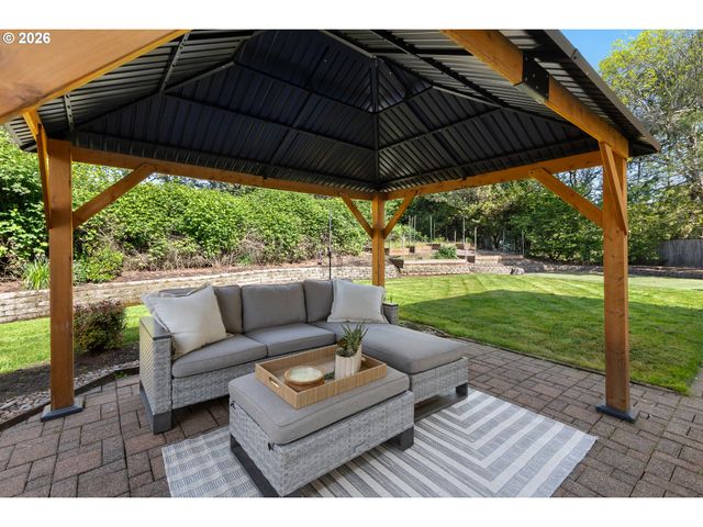 12035 Se EISERT Cir, Happy Valley, OR 97086