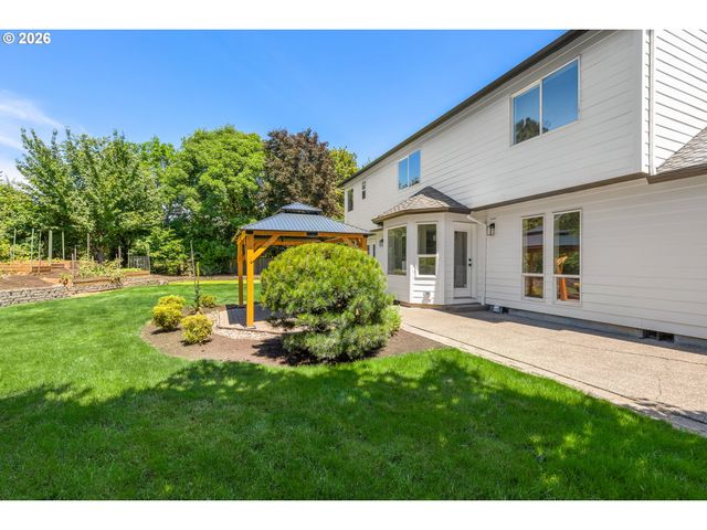 12035 Se EISERT Cir, Happy Valley, OR 97086