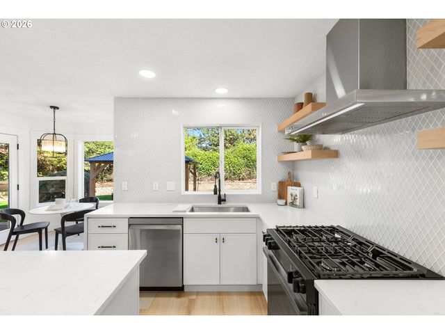 12035 Se EISERT Cir, Happy Valley, OR 97086