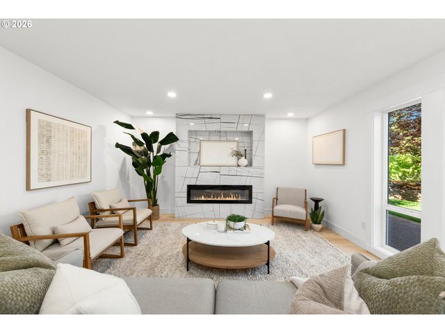 12035 Se EISERT Cir, Happy Valley, OR 97086