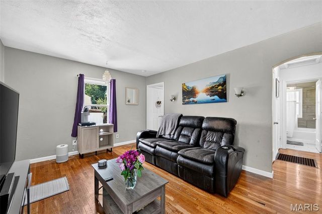 3591 Saint Christopher Lane, St Ann, MO 63074