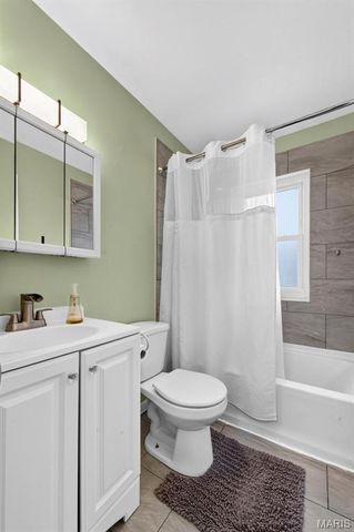 3591 Saint Christopher Lane, St Ann, MO 63074