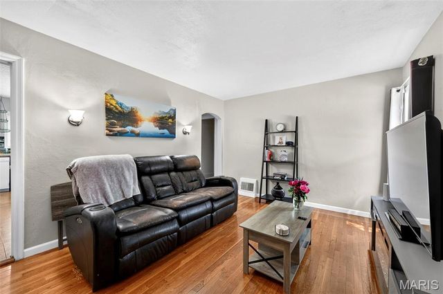3591 Saint Christopher Lane, St Ann, MO 63074