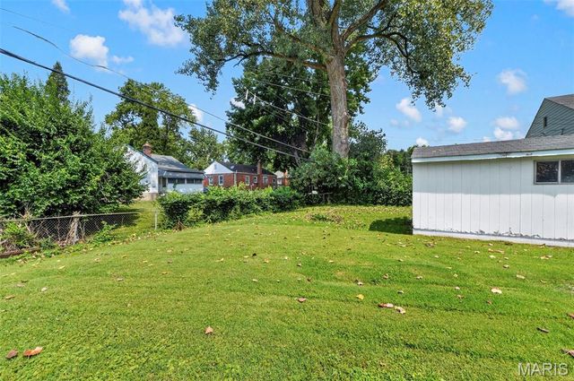 3591 Saint Christopher Lane, St Ann, MO 63074