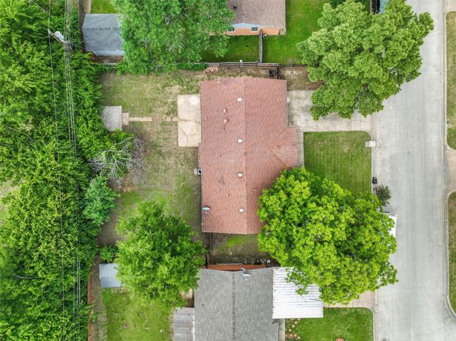 6716 Alma Street, Forest Hill, TX 76140