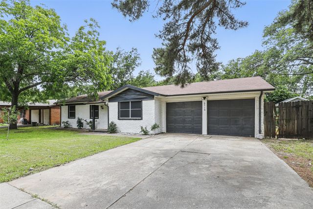 6716 Alma Street, Forest Hill, TX 76140