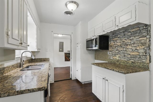 6716 Alma Street, Forest Hill, TX 76140
