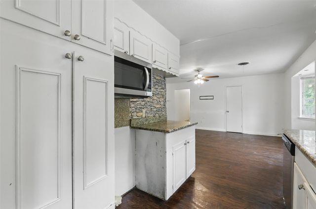 6716 Alma Street, Forest Hill, TX 76140