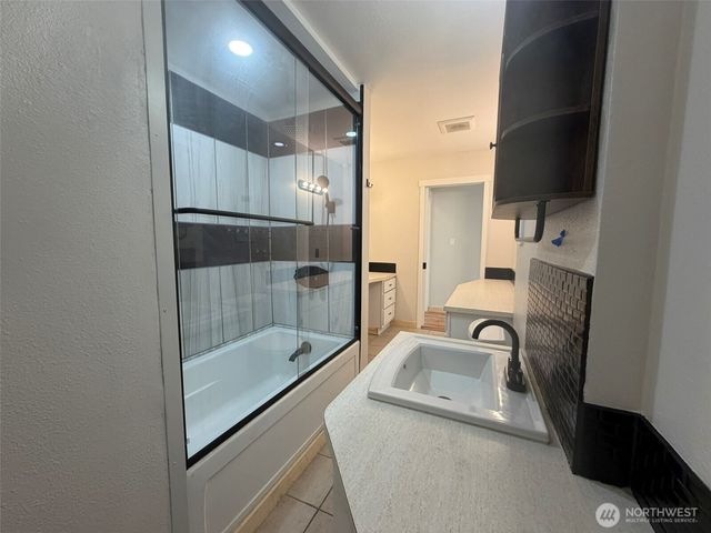 500 N 12th Ave, Kelso, WA 98626