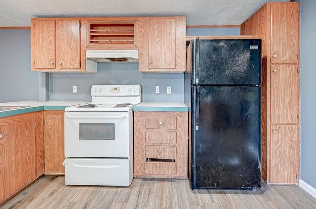 14134 Shadow Bay Drive, Willis, TX 77318