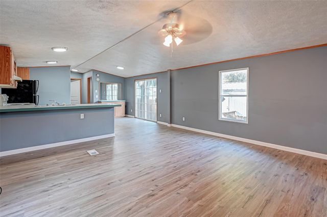 14134 Shadow Bay Drive, Willis, TX 77318