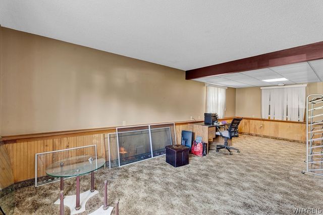 93 Harding Road, Amherst, NY 14221