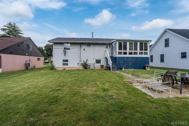 93 Harding Road, Amherst, NY 14221