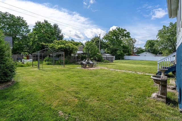 93 Harding Road, Amherst, NY 14221
