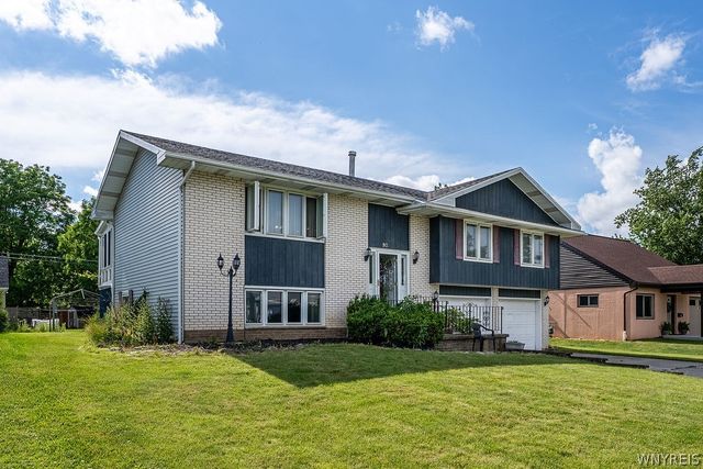 93 Harding Road, Amherst, NY 14221