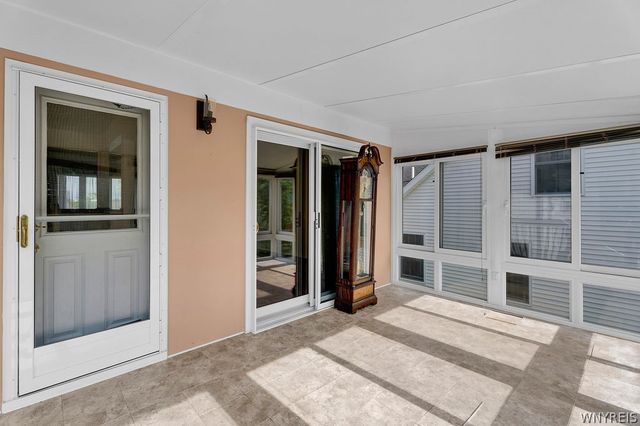 93 Harding Road, Amherst, NY 14221