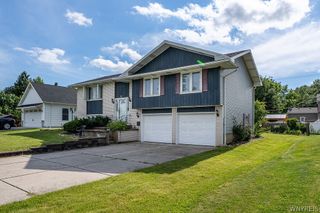 93 Harding Road, Amherst, NY 14221