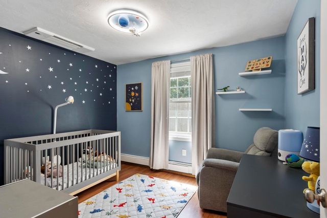 22 Ponnakin Hill Rd, Charlton, MA 01507