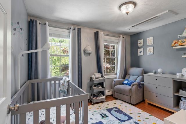 22 Ponnakin Hill Rd, Charlton, MA 01507