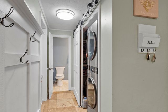 22 Ponnakin Hill Rd, Charlton, MA 01507
