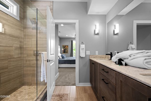 732 Beanstalk Road, Gatlinburg, TN 37738