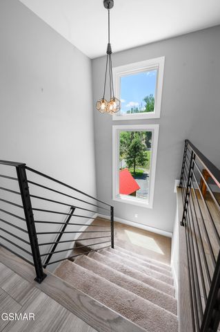 732 Beanstalk Road, Gatlinburg, TN 37738