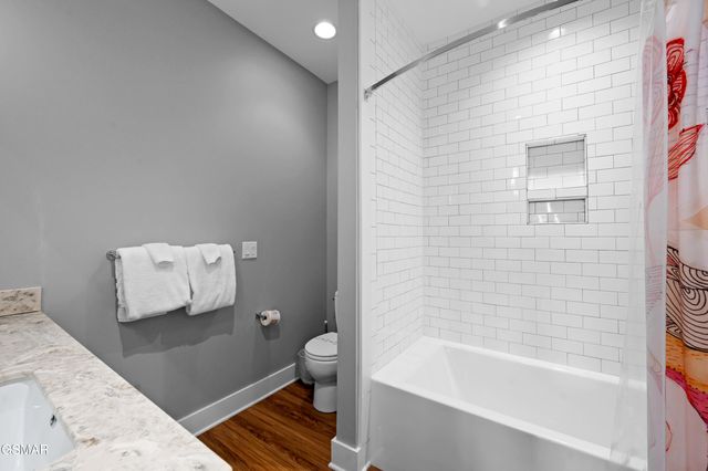 732 Beanstalk Road, Gatlinburg, TN 37738