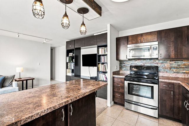 1700 E 56th Street 2209, Chicago, IL 60637