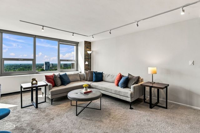 1700 E 56th Street 2209, Chicago, IL 60637