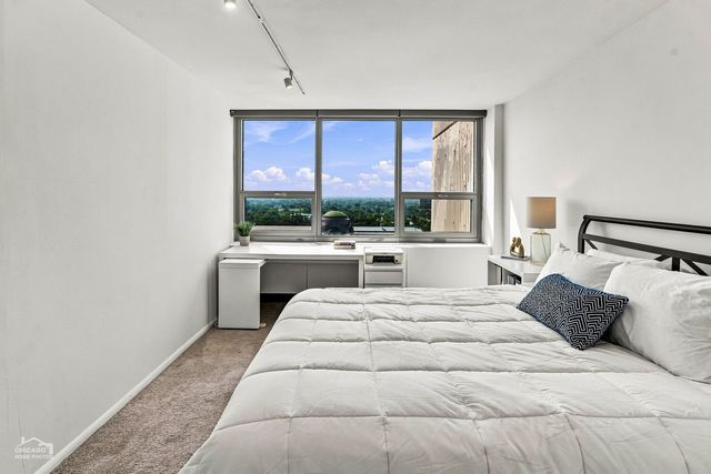 1700 E 56th Street 2209, Chicago, IL 60637