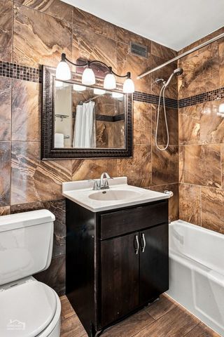 1700 E 56th Street 2209, Chicago, IL 60637