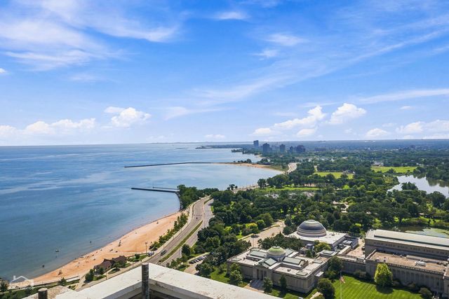 1700 E 56th Street 2209, Chicago, IL 60637