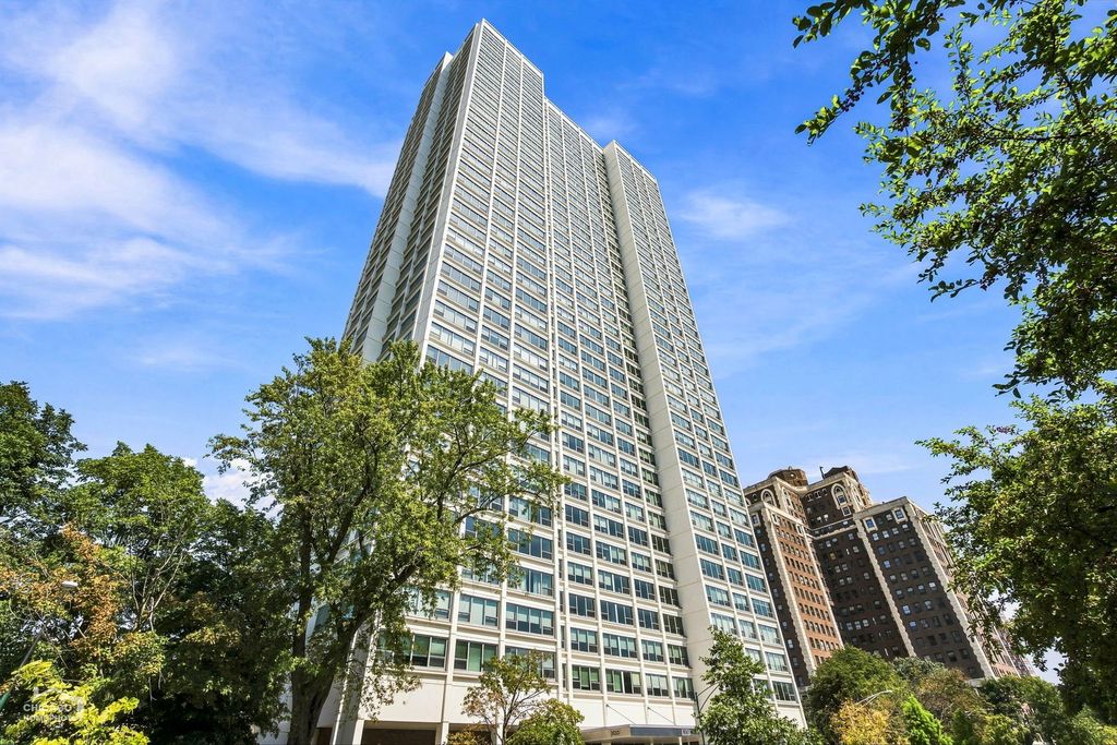1700 E 56th Street 2209, Chicago, IL 60637