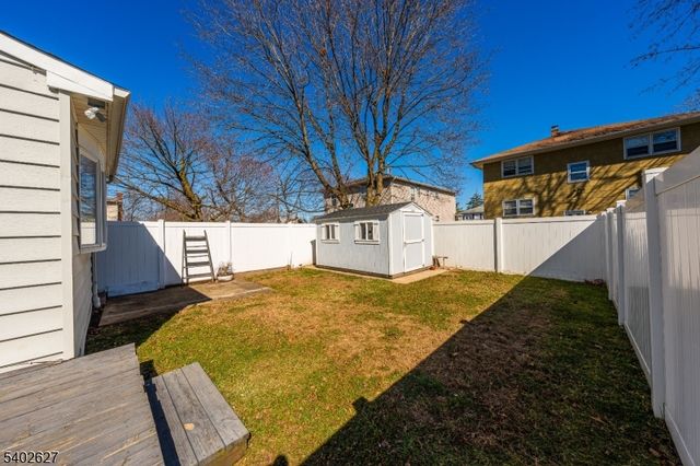 245 N 12Th St, Kenilworth Boro, NJ 07033