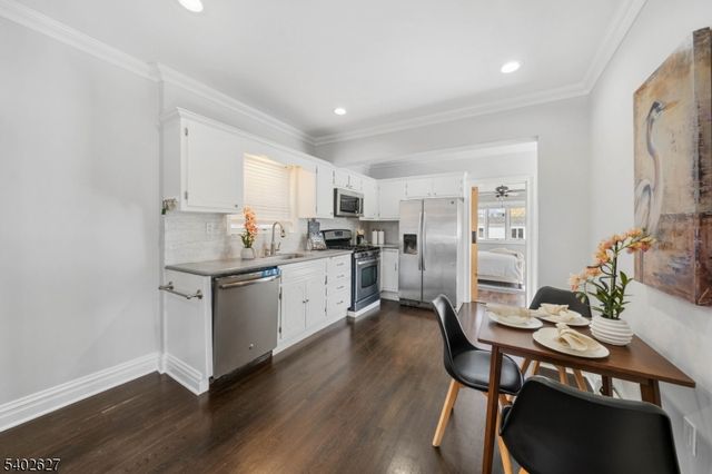 245 N 12Th St, Kenilworth Boro, NJ 07033