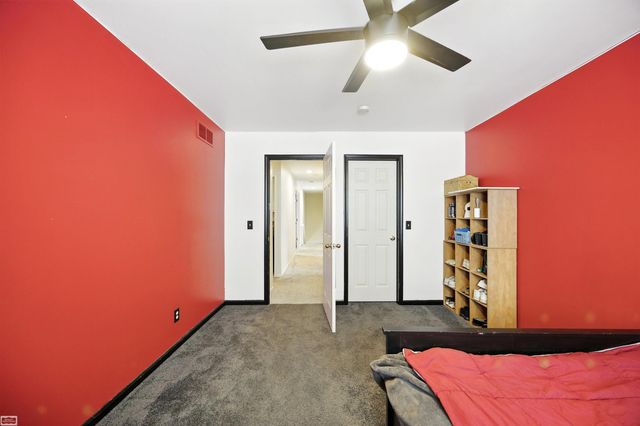 42680 Chippewa Drive 28, Clinton Township, MI 48038