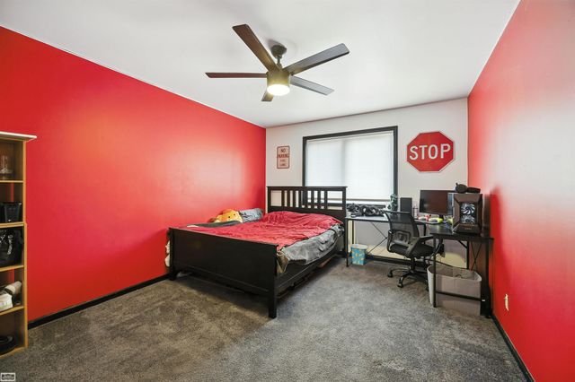 42680 Chippewa Drive 28, Clinton Township, MI 48038