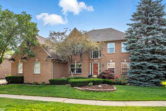 42680 Chippewa Drive 28, Clinton Township, MI 48038