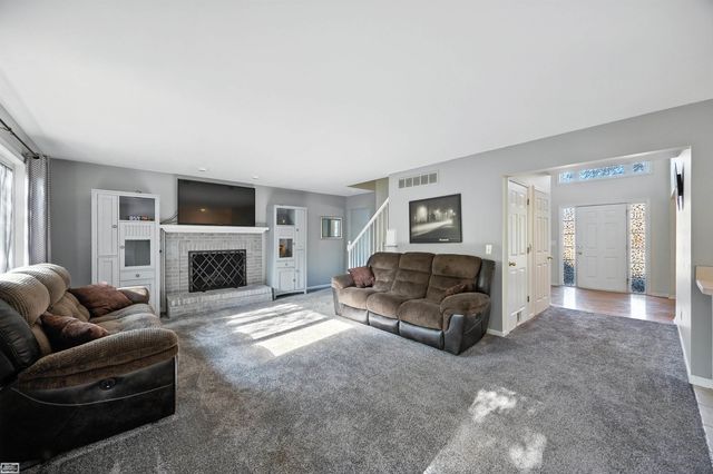 42680 Chippewa Drive 28, Clinton Township, MI 48038