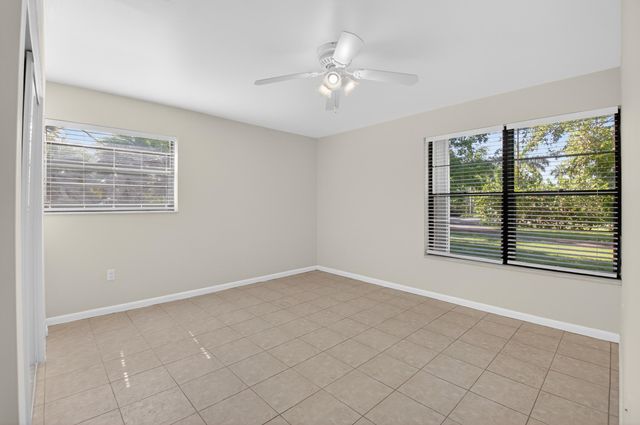 10157 La Reina Road, Delray Beach, FL 33446